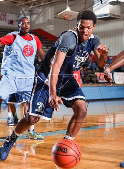 Thumbnail 1 in Hirschi vs. Hale (Elite 14 Tournament)  photogallery.
