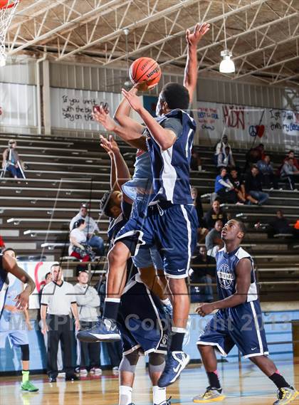 Thumbnail 1 in Hirschi vs. Hale (Elite 14 Tournament)  photogallery.