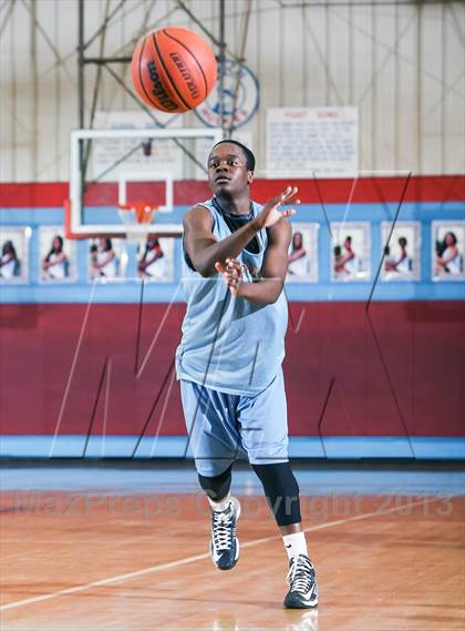 Thumbnail 2 in Hirschi vs. Hale (Elite 14 Tournament)  photogallery.
