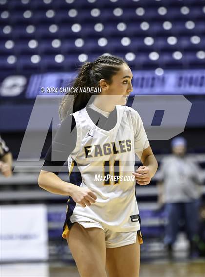Thumbnail 3 in Barrington vs. Moses Brown (RIIL State Final) photogallery.