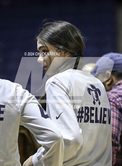 Thumbnail 1 in Barrington vs. Moses Brown (RIIL State Final) photogallery.