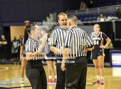Thumbnail 3 in Barrington vs. Moses Brown (RIIL State Final) photogallery.
