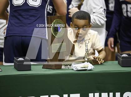Thumbnail 2 in Barrington vs. Moses Brown (RIIL State Final) photogallery.