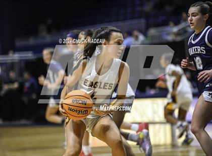 Thumbnail 1 in Barrington vs. Moses Brown (RIIL State Final) photogallery.