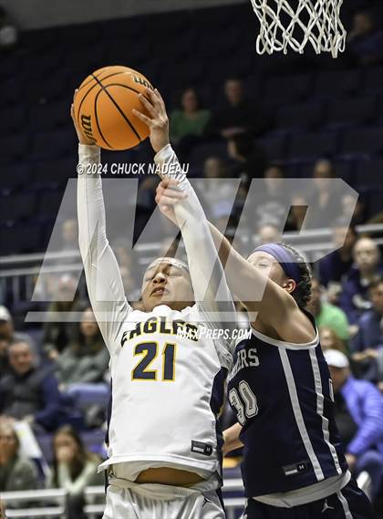 Thumbnail 2 in Barrington vs. Moses Brown (RIIL State Final) photogallery.