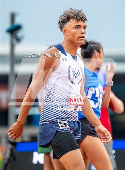 Thumbnail 3 in UIL 3A Boys Track & Field Finals photogallery.