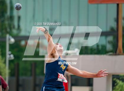 Thumbnail 3 in UIL 3A Boys Track & Field Finals photogallery.
