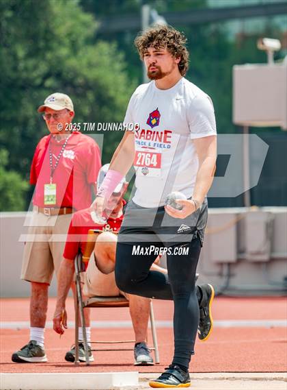Thumbnail 3 in UIL 3A Boys Track & Field Finals photogallery.