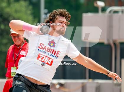 Thumbnail 1 in UIL 3A Boys Track & Field Finals photogallery.