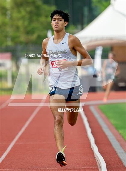 Thumbnail 3 in UIL 3A Boys Track & Field Finals photogallery.