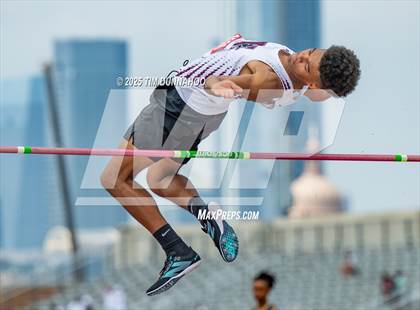 Thumbnail 1 in UIL 3A Boys Track & Field Finals photogallery.