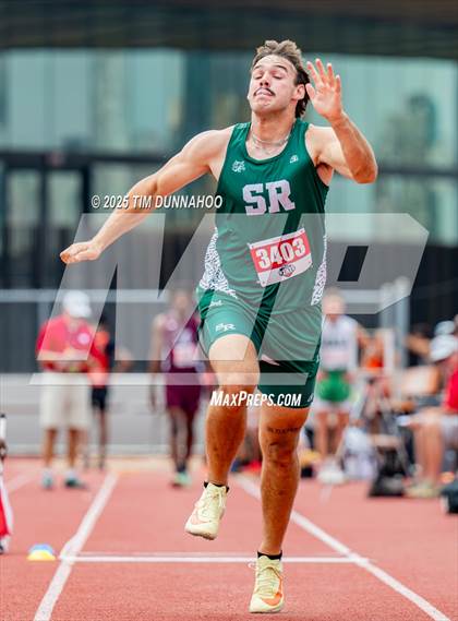 Thumbnail 1 in UIL 3A Boys Track & Field Finals photogallery.