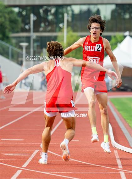Thumbnail 1 in UIL 3A Boys Track & Field Finals photogallery.