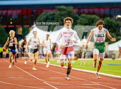 Thumbnail 1 in UIL 3A Boys Track & Field Finals photogallery.