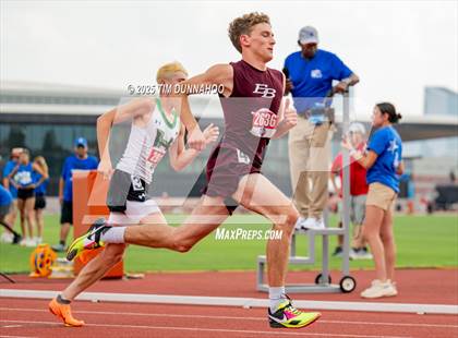 Thumbnail 1 in UIL 3A Boys Track & Field Finals photogallery.
