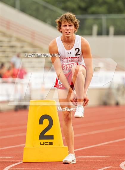 Thumbnail 1 in UIL 3A Boys Track & Field Finals photogallery.