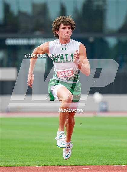 Thumbnail 3 in UIL 3A Boys Track & Field Finals photogallery.