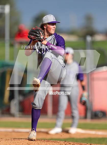Thumbnail 2 in Lutheran @ Regis Jesuit photogallery.