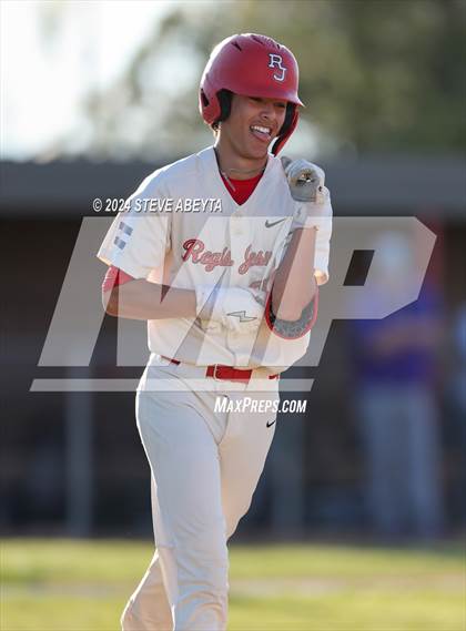 Thumbnail 3 in Lutheran @ Regis Jesuit photogallery.