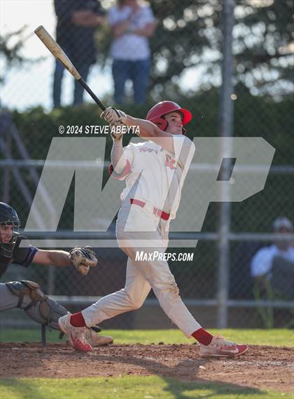 Thumbnail 3 in Lutheran @ Regis Jesuit photogallery.