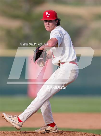 Thumbnail 1 in Lutheran @ Regis Jesuit photogallery.