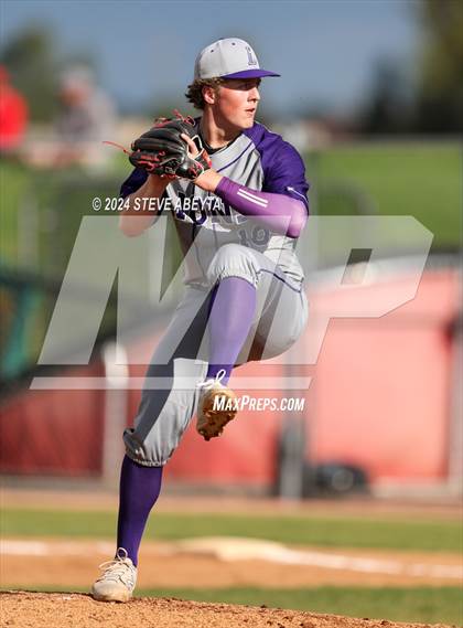 Thumbnail 3 in Lutheran @ Regis Jesuit photogallery.