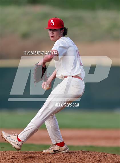 Thumbnail 3 in Lutheran @ Regis Jesuit photogallery.