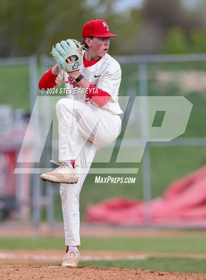 Thumbnail 2 in Lutheran @ Regis Jesuit photogallery.
