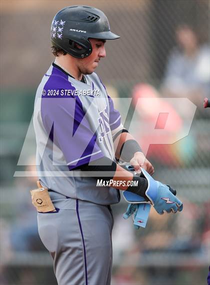 Thumbnail 3 in Lutheran @ Regis Jesuit photogallery.