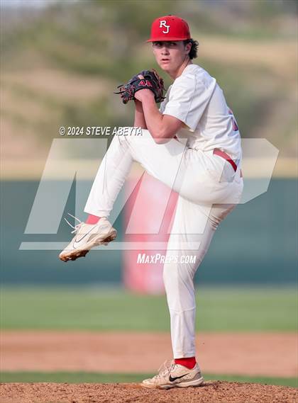 Thumbnail 1 in Lutheran @ Regis Jesuit photogallery.