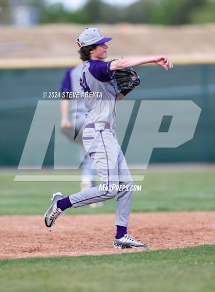 Thumbnail 3 in Lutheran @ Regis Jesuit photogallery.
