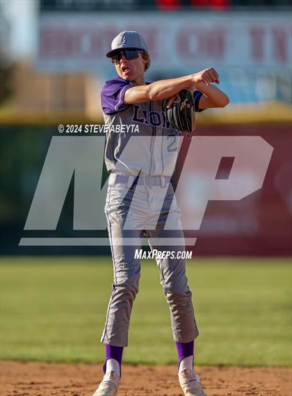 Thumbnail 2 in Lutheran @ Regis Jesuit photogallery.