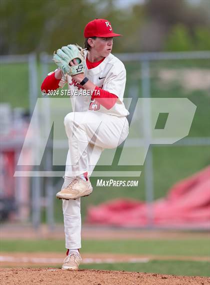 Thumbnail 3 in Lutheran @ Regis Jesuit photogallery.