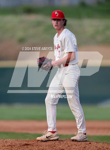 Thumbnail 1 in Lutheran @ Regis Jesuit photogallery.
