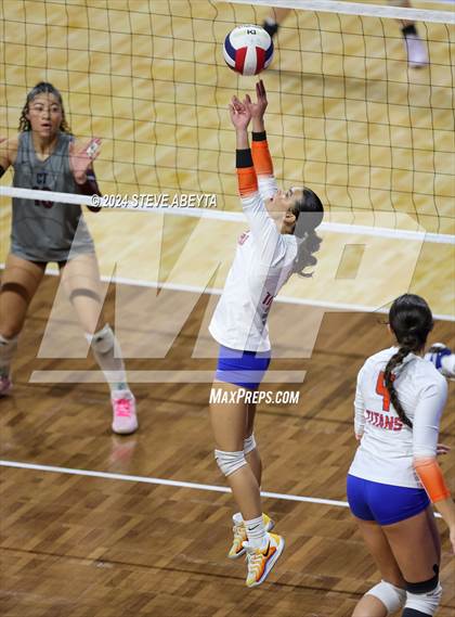 Thumbnail 1 in Legend vs. Cherokee Trail (CHSAA 5A 1st Round Elimination Bracket) photogallery.