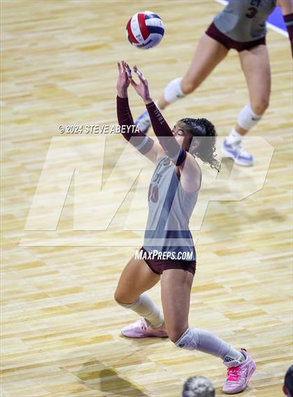 Thumbnail 1 in Legend vs. Cherokee Trail (CHSAA 5A 1st Round Elimination Bracket) photogallery.