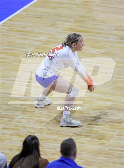 Thumbnail 2 in Legend vs. Cherokee Trail (CHSAA 5A 1st Round Elimination Bracket) photogallery.