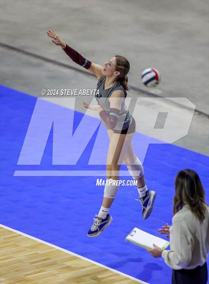 Thumbnail 1 in Legend vs. Cherokee Trail (CHSAA 5A 1st Round Elimination Bracket) photogallery.