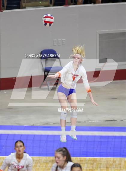 Thumbnail 1 in Legend vs. Cherokee Trail (CHSAA 5A 1st Round Elimination Bracket) photogallery.