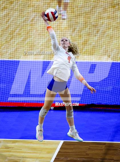 Thumbnail 2 in Legend vs. Cherokee Trail (CHSAA 5A 1st Round Elimination Bracket) photogallery.