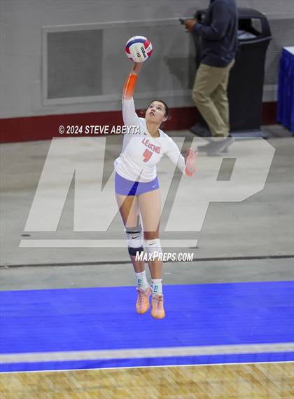 Thumbnail 3 in Legend vs. Cherokee Trail (CHSAA 5A 1st Round Elimination Bracket) photogallery.