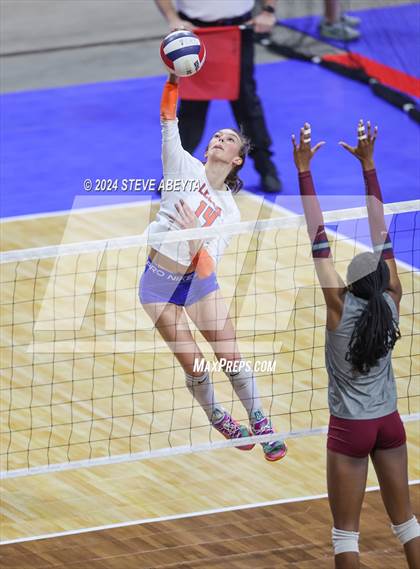 Thumbnail 3 in Legend vs. Cherokee Trail (CHSAA 5A 1st Round Elimination Bracket) photogallery.
