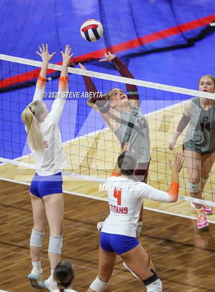 Thumbnail 1 in Legend vs. Cherokee Trail (CHSAA 5A 1st Round Elimination Bracket) photogallery.