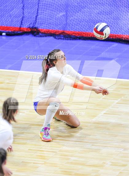 Thumbnail 3 in Legend vs. Cherokee Trail (CHSAA 5A 1st Round Elimination Bracket) photogallery.