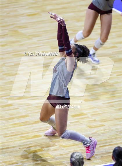 Thumbnail 2 in Legend vs. Cherokee Trail (CHSAA 5A 1st Round Elimination Bracket) photogallery.