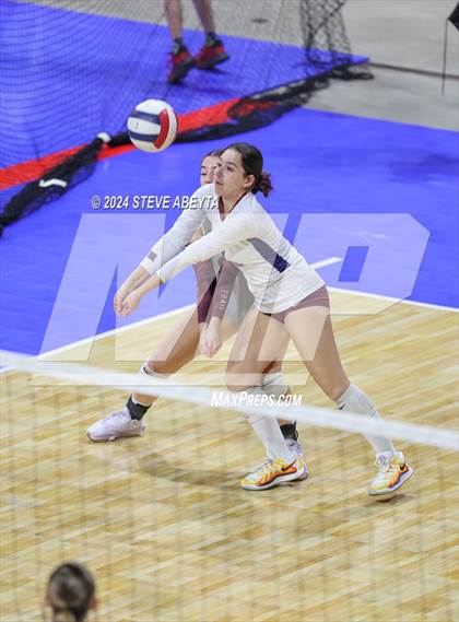 Thumbnail 3 in Legend vs. Cherokee Trail (CHSAA 5A 1st Round Elimination Bracket) photogallery.