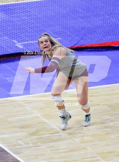 Thumbnail 3 in Legend vs. Cherokee Trail (CHSAA 5A 1st Round Elimination Bracket) photogallery.