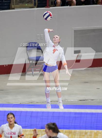 Thumbnail 1 in Legend vs. Cherokee Trail (CHSAA 5A 1st Round Elimination Bracket) photogallery.