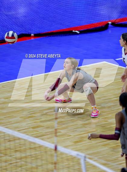 Thumbnail 1 in Legend vs. Cherokee Trail (CHSAA 5A 1st Round Elimination Bracket) photogallery.