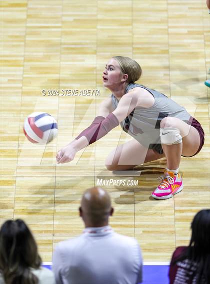 Thumbnail 1 in Legend vs. Cherokee Trail (CHSAA 5A 1st Round Elimination Bracket) photogallery.